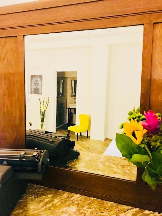 Lu.Lu Suite And Rooms Piacenza Buitenkant foto